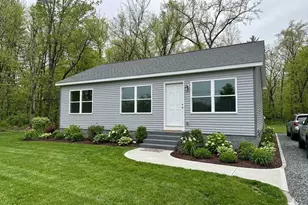 685 West St, Amherst, MA 01002 - Photo 1