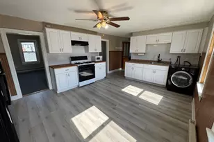 47 Edgewater Ave, Shrewsbury, MA 01545 - Photo 1