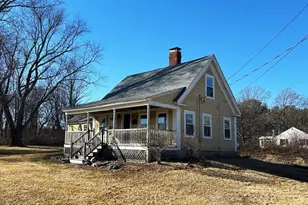 8 Washington St, Mendon, MA 01756 - Photo 1