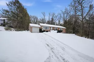 69 E Palmer Park Dr, Palmer, MA 01069 - Photo 1