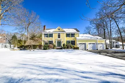 78 Emerald Dr, Dartmouth, MA 02747 - Photo 1
