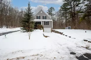 634 Oxford St S, Auburn, MA 01501 - Photo 1