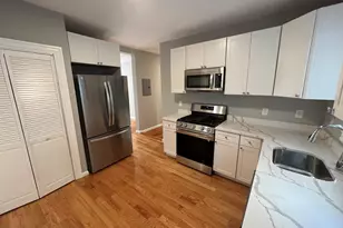 33 Hancock St, Somerville, MA 02144 - Photo 1