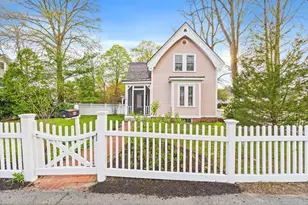 32 Thoreau St, Concord, MA 01742 - Photo 1