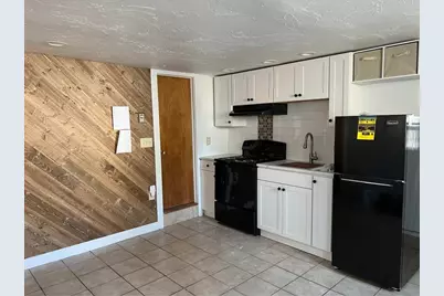 76 Lowell St #B, Peabody, MA 01960 - Photo 1