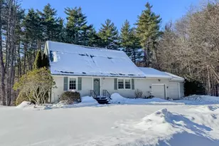 132 Poplar St, Greenfield, MA 01301 - Photo 1
