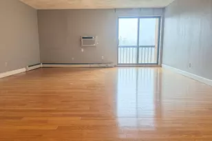 245 Sea St, Quincy, MA 02169 - Photo 1