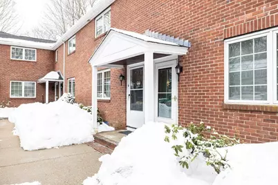 63 Linden Street #6, Wellesley, MA 02482 - Photo 1