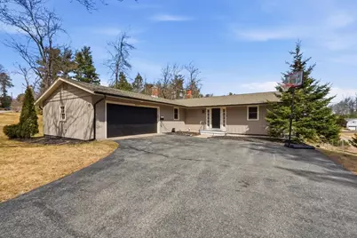 17 Walbridge Rd, Paxton, MA 01612 - Photo 1