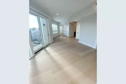 33 Ward St #12, Boston, MA 02127 - Photo 1