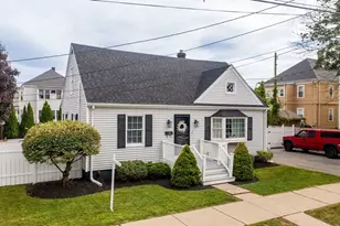 166 Charles St, New Bedford, MA 02744 - Photo 1