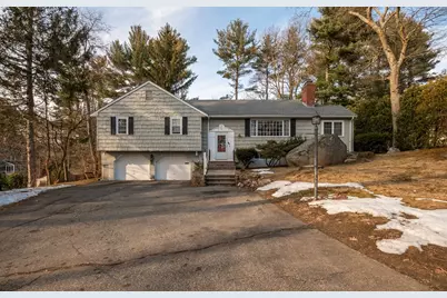 32 Doncaster Circle, Lynnfield, MA 01940 - Photo 1