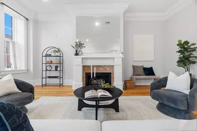 41-43 Phillips St #8, Boston, MA 02114 - Photo 1
