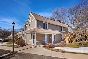61 Abbey Memorial Dr, Chicopee, MA 01020 - Photo 1