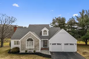 90 Orchard Hill Rd, Haverhill, MA 01835 - Photo 1