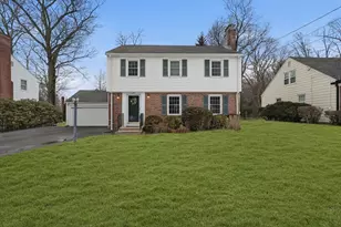 642 Laurel St, Longmeadow, MA 01106 - Photo 1