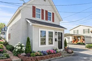6 Cottage Pl, Lowell, MA 01852 - Photo 1