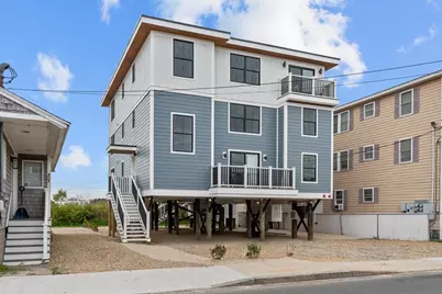 30 Cable Ave #2, Salisbury, MA 01952 - Photo 1