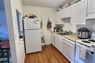 1027 Commonwealth Ave, Boston, MA 02215 - Photo 1
