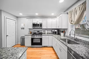 19 Observatory Ave, Haverhill, MA 01832 - Photo 1