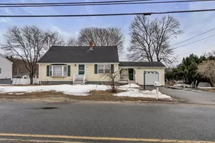 396 Oak St, Methuen, MA 01844 - Photo 1