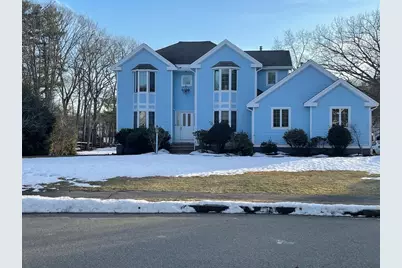 12 Heritage Ln, Saugus, MA 01906 - Photo 1