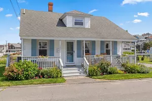 137 Hampton Cir, Hull, MA 02045 - Photo 1