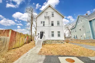 35 Newcomb Pl, Taunton, MA 02780 - Photo 1