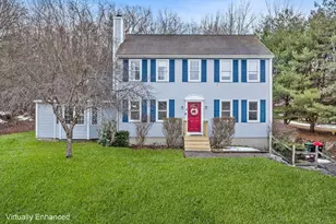 4 Hillside Dr, Sutton, MA 01590 - Photo 1