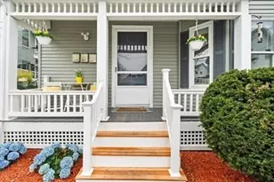28 Arthur St, Beverly, MA 01915 - Photo 1