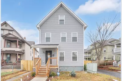 276 Dickinson St, Springfield, MA 01108 - Photo 1