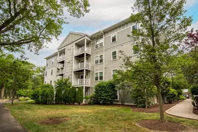 990 Vfw Pkwy #204, Boston, MA 02132 - Photo 1