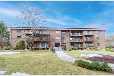 7 Ledgewood Way #8, Peabody, MA 01960 - Photo 1