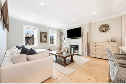 117 Baldwin Street, Boston, MA 02129 - Photo 1