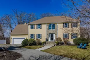 126 Lafayette St, Marblehead, MA 01945 - Photo 1