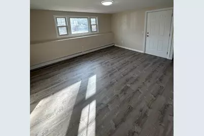 15 Boyden St Ext #4, Webster, MA 01570 - Photo 1