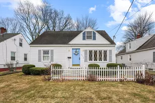 2408 Roosevelt Ave, Springfield, MA 01104 - Photo 1