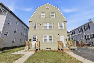 18 Haynes St, Worcester, MA 01603 - Photo 1