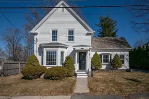 32 Burnap St, Fitchburg, MA 01420 - Photo 1