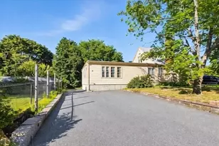 28 Edgeworth St, Weymouth, MA 02189 - Photo 1