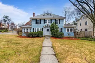 859 Fellsway W, Medford, MA 02155 - Photo 1