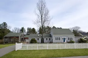 274 South St, Medfield, MA 02052 - Photo 1