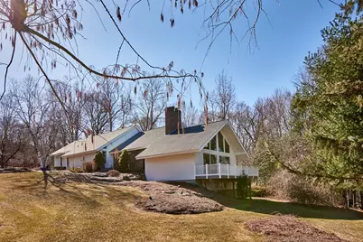 7 Highridge Road, Wilbraham, MA 01095 - Photo 1