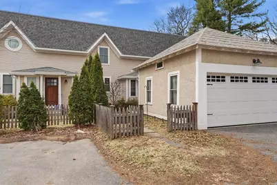 32 N Prospect St #5, Amherst, MA 01002 - Photo 1