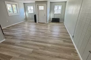 98 Elijah St, Springfield, MA 01109 - Photo 1