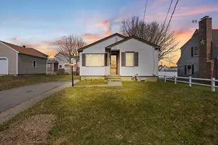 38 2nd St, Somerset, MA 02726 - Photo 1