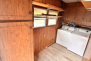 70 Shumway St, Springfield, MA 01119 - Photo 1