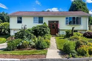 128 Derby St, Worcester, MA 01604 - Photo 1