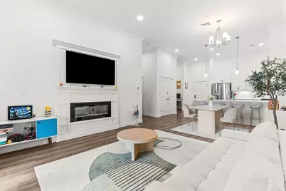 320 Middlesex Avenue #403 E, Medford, MA 02155 - Photo 1