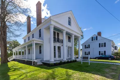 24 Bridge St #203, Manchester by the Sea, MA 01944 - Photo 1